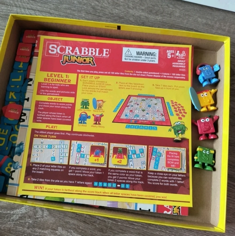 Hasbro Scrabble Junior Kids Board Game - Colorful Characters Crossword